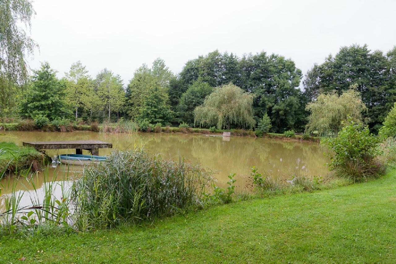 Gite Des Peupliers Girondelle Bagian luar foto